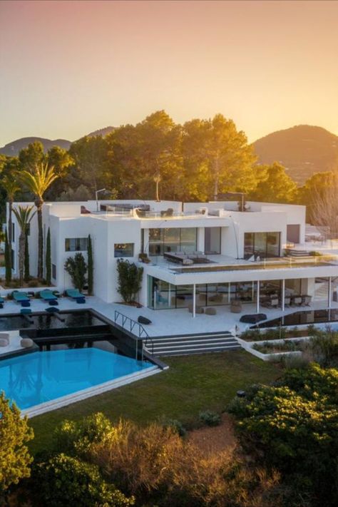 luxury villa in Ibiza Spain Travel Aesthetic, Ibiza Villa, Manifest Board, Spanish Islands, Spanish Villa, Home Vacation, Island Villa, Torremolinos, Vacation Villas