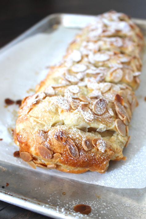 Fluffy flaky easy almond puff pastry Almond Puff Pastry, Almond Puff, Almond Paste Recipes, Almond Pastry, Beaux Desserts, Puff Pastry Desserts, Puff Pastry Recipes, Pastry Desserts, Think Food