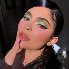 Cosmo And Wanda Makeup, Wanda Makeup, Cosmo Y Wanda, Brown Makeup Looks, Minimal Makeup Look, Cosmo And Wanda, Light Makeup Looks, Yellow Makeup, Day Makeup Looks