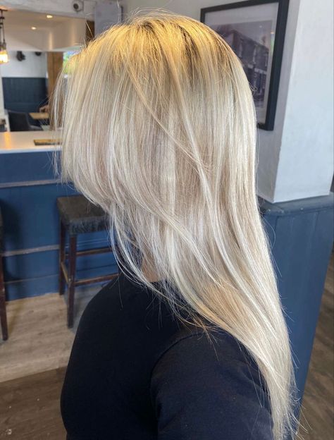 Full Foil Blonde Hair, Ashy Blonde Full Highlights, Half Head Highlights On Blonde Hair, Full Blonde Hair Color Ideas, Ashy Light Blonde Hair, Full Head Of Foils Blonde, Outgrown Blonde Hair, Highlights With Curtain Bangs, Blonde Half Head Highlights