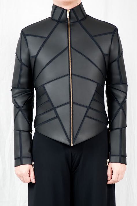 Progress of someone making their own Gareth Pugh geometric runway jacket that is even better than the original Futuristic Jacket Design, Futuristic Outfit Men, Futuristic Clothing Men, Futuristic Jacket, Techwear Fashion, Geometric Fashion, Conceptual Fashion, Stitching Dresses, Gareth Pugh