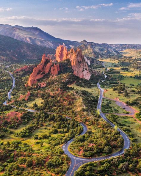 Garden of the Gods (Colorado) by Inspired Aerial Views (@inspired_aerial_views) on Instagram Garden Of The Gods Photography, Colorado Springs Aesthetic, Idaho Scenery, Western Nature, Garden Of The Gods Colorado, Colorado Living, Colorado Trip, Garden Of The Gods, Colorado Vacation