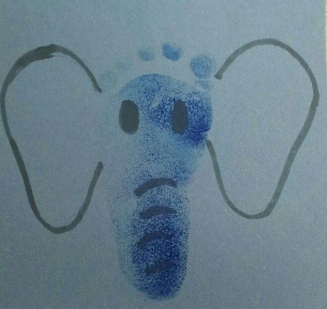 Footprint elephant Cute Footprint Crafts, Elephant Footprint Art, Circus Footprint Art, Feet Crafts For Toddlers, Footprint Elephant, Baby Footprint Crafts, Painting Crafts For Kids, Elephant Valentine, Elephant Footprint