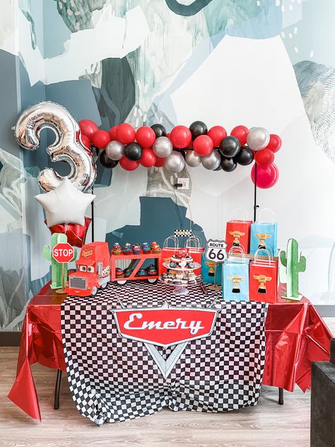 Disney Cars theme birthday Lightning Mcqueen Bday Party, Cars The Movie Theme Birthday Party, Mack Birthday Party, Lighting Mcqueen Party Decorations, Lightning Mcqueen Birthday Food, Lightning Mcqueen Birthday Party Decor, Mcqueen Party Decoration, Cars Movie Themed Birthday Party, Lighting Mcqueen Party Ideas