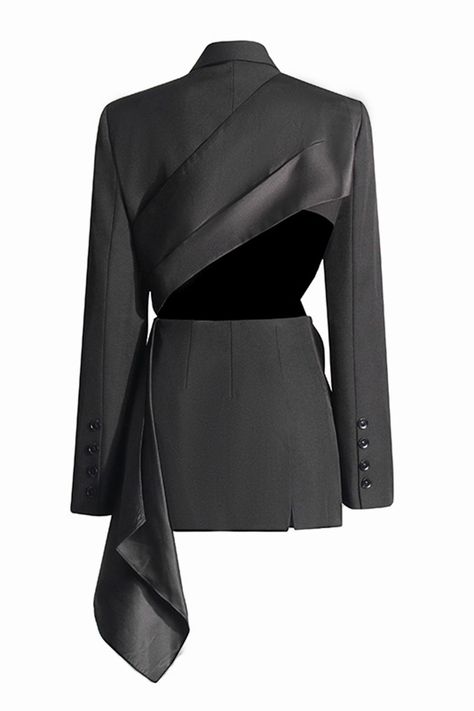 Women’s Black Suit, Creative Black Tie For Women, Black Suits For Women, Black Suit Women, Graduation Suits For Women, Styling A Blazer, Futuristic Fashion Women, Winter Graduation Outfit, Architectural Fashion