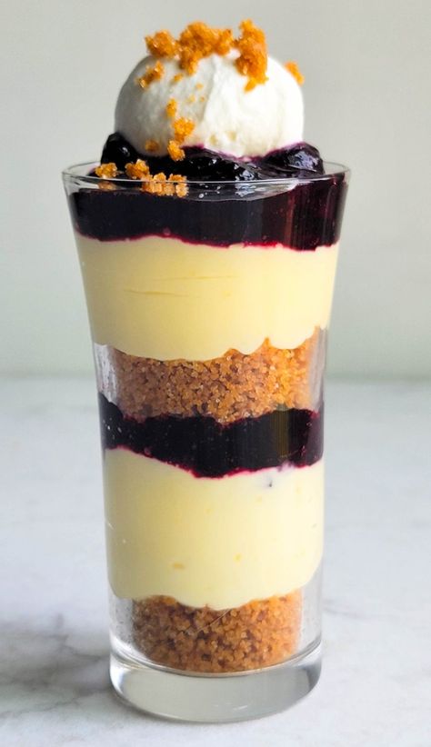 Lemon Blueberry Parfait Lemon Blueberry Parfait, Blueberry Parfait, Chocolate Parfait, Graham Cracker Recipes, Parfait Desserts, Lemon Curd Recipe, Blueberry Compote, Mousse Dessert, Curd Recipe