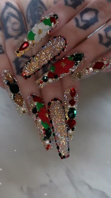 Glam Christmas Nails Acrylic, Bling Christmas Nails, Poinsettia Nails, Glam Christmas, Holiday Nail, Christmas Nails Acrylic, Art Idea, Xmas Nails, Crystal Nails