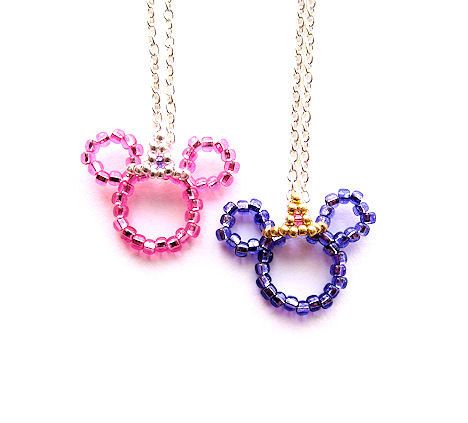 Princess Minnie Mouse Inspired Beaded Crown Necklace by MigotoChou, $16.00 Mickey Necklace, Princess Minnie Mouse, Disney Inspired Jewelry, Beads Crown, Kalung Manik-manik, Anting Manik, Princess Half Marathon, Princesses Disney, Pola Manik