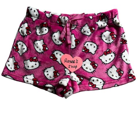 Last Pair Available Brand New Nwot Size Medium Available Pockets On Both Sides Drawstring Waist Fleece Fuzzy Pj Lounge Shorts Pls Know Posh Takes 20% From This Sale Better 2024, Hello Kitty Shorts, Night Shorts, Kitty Clothes, Hello Kitty Clothes, Pj Shorts, Thrifted Outfits, Pink Fleece, Cute Pajamas