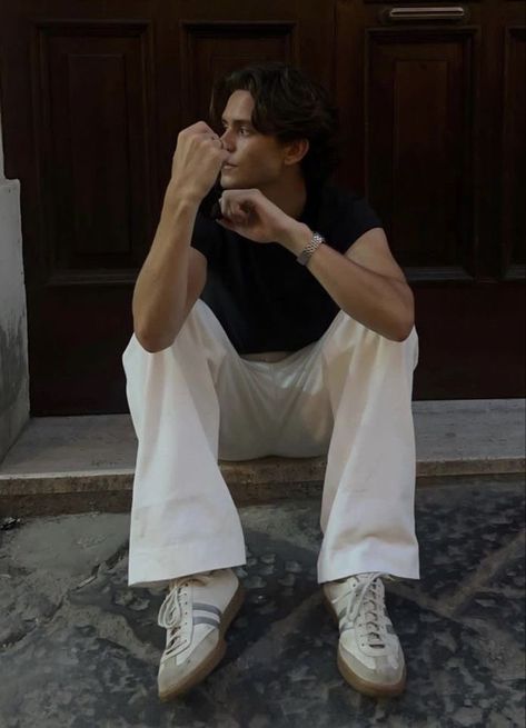 Men Linen Outfit Summer, Linen Outfit Summer, Linen Summer Outfits, Beige Linen Pants, Linen Outfit, Semi Formal Wear, Mens Photoshoot Poses, Spring Outfits Men, Breathable Clothes