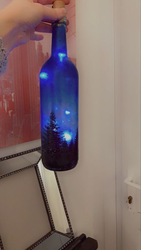 Colored Glass Bottles Decor, Bottil Art Painting, Bottle Paintings, Sky Hand, Blue Wine Bottles, Glassware Crafts, Home Stuff, Painted Glass Bottles, Hand Painted Wine Bottles