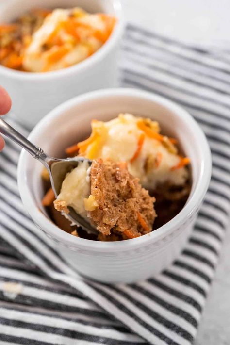 Carrot Mug Cake - Colleen Christensen Nutrition Carrot Cake Mug Cake, Carrot Mug Cake, Mug Cake Healthy, Cake Mug, Quick Dessert, Shredded Carrots, Single Serve Desserts, Cake With Cream Cheese Frosting, Mug Recipes