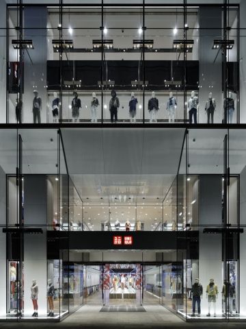 Uniqlo Ginza :: Wonderwall Inc. Commercial Building Plans, Shopping Mall Interior, Uniqlo Store, Retail Architecture, Ginza Tokyo, Commercial Street, Aesthetic Stores, Store Layout, Store Interiors