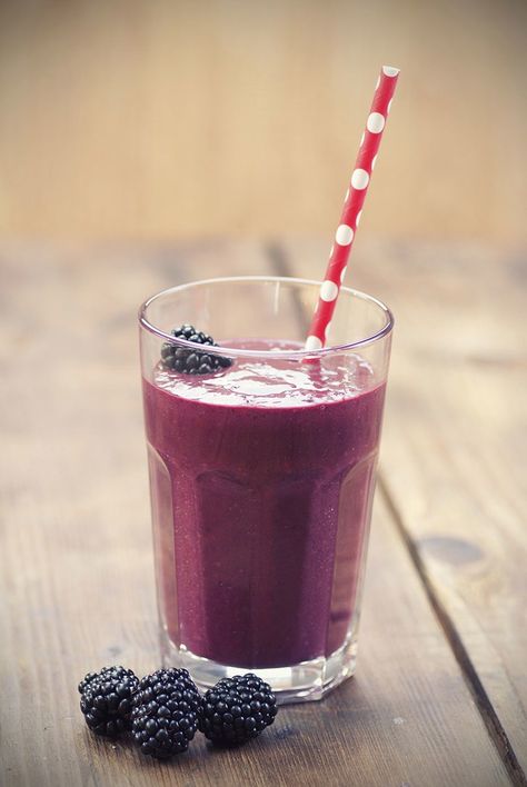 blackberry-juice Blackberry Smoothie Recipes, Blackberry Smoothie, Berry Smoothie Recipe, Superfood Smoothie, Eat Better, Berry Smoothie, Smoothie Shakes, Yummy Smoothies, Recipe Details