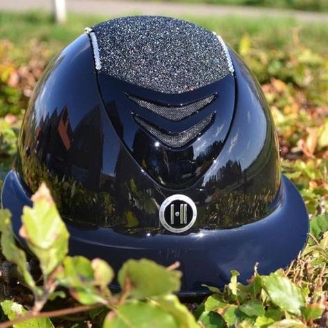 One K Helmet, Kask Equestrian Helmet, Male Equestrian, Dressage Outfit, Dressage Boots, Equestrian Equipment, Horse Riding Helmets, Helmet Designs, Equestrian Helmets