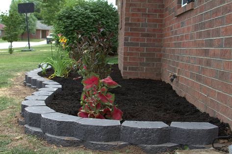 What Color Mulch Goes with A Red Brick House? - Homenish Landscape Ideas Red Brick House, Front Yard Landscaping Ideas Red Brick House, Red Brick House Landscaping Front Yards, Red Mulch Landscaping, Red Mulch, Brown Brick Houses, Brown Mulch, Red Brick Exteriors, Mulch Landscaping