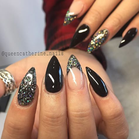 Unghie Sfumate, Fashion Selfie, Almond Acrylic Nails, Trendy Nail Art, Glam Nails, Glitter Nail Art, Dope Nails, Nails Magazine, Nail Polishes