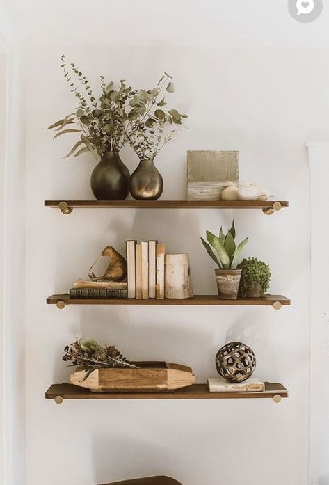 Kitchen Wall Bookshelf Ideas, Floating Bookshelves Aesthetic, Industrial Shelf Decor, Bathroom Vanity Decor Ideas, Shelf Styling Bedroom, Uni Room Ideas Uk, Vanity Decor Ideas, Uni Room Ideas, Organizing Aesthetic