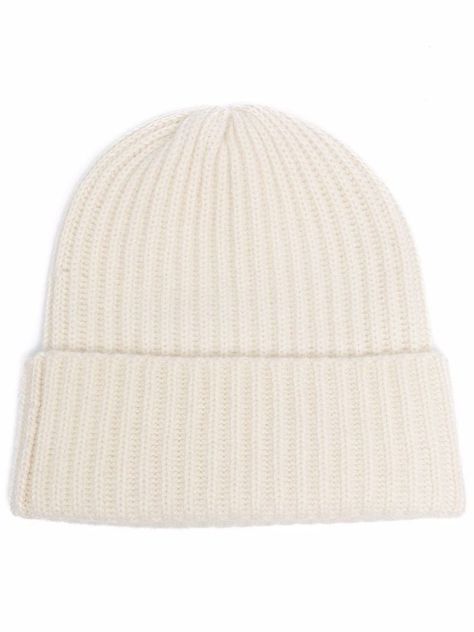 Daisy Accessories, Cream Beanie, Fall Shopping List, Reality Shifting, White Beanie, Holiday Wishlist, Weather Outfits, White Beanies, Travel Capsule