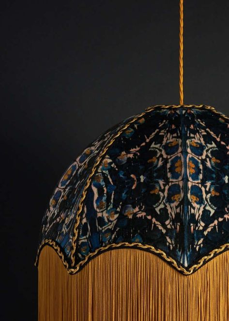 Dark Academia Lamp Shade, Art Deco Lampshade, Cool Lampshades, Maximalist Interior Bedroom, Tassel Lampshade, Vintage Lamp Shades, Dark Blue Rooms, Hamptons Interior Design, Lamp Shade Crafts