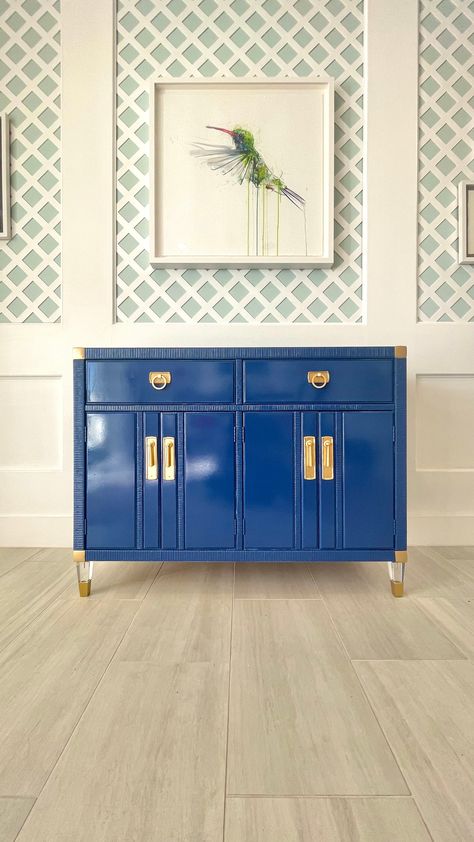 Vintage Drexel Heritage Lacquered High Gloss Cabinet - Etsy Laquer Painted Cabinets, High Gloss Cabinet, Palm Beach Regency, Drexel Heritage, Cabinet Features, Palm Beach Gardens, Cabinet Decor, Furniture Restoration, Painting Cabinets