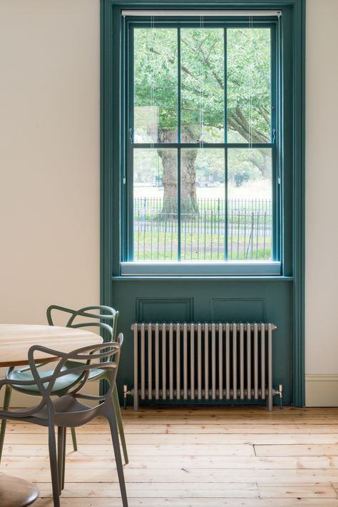 Field House BVDS Architects London fields Hackney house renovation residential green architrave window radiator timber table chairs design light Colour Window Frames, Colorful Window Trim, Colored Window Frames, Color Window Frame, Architrave Window, Window Architrave, Window Radiator, Heritage Interior, Window Frame Colours