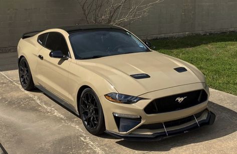 Camaro Car, Challenger Srt Hellcat, Ford Mustang Car, Car Organization, Aesthetic Car, Pimped Out Cars, Car Organizer, Car Aesthetic, Street Racing Cars