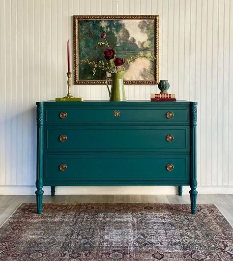 Blue Green Furniture, Dark Teal Dresser, Teal Dresser Makeover, Dresser Before And After, Teal And Gold Bedroom, Teal Painted Furniture, Silver Bedroom Decor, Teal Furniture, Teal Dresser