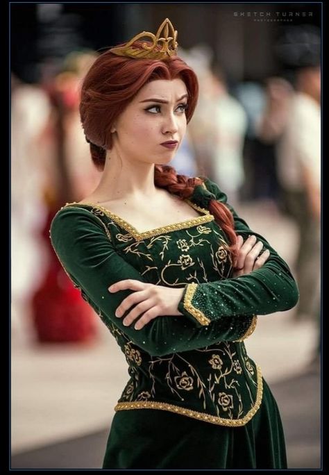 35 Cool Pics and Memes to Entertain Your Brain. - Wow Gallery Princess Fiona, Clothes Art, Diy Kostüm, Princess Cosplay, Halloween Costume Outfits, Art Disney, Cosplay Characters, Amazing Cosplay, Anime Costumes