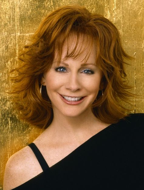 reba mcentire - Google Search Country Female Singers, Reba Mcentire, Head Hair, Great Hair, Hair Dos, Cut And Color, Redheads, Short Hair Cuts, New Hair