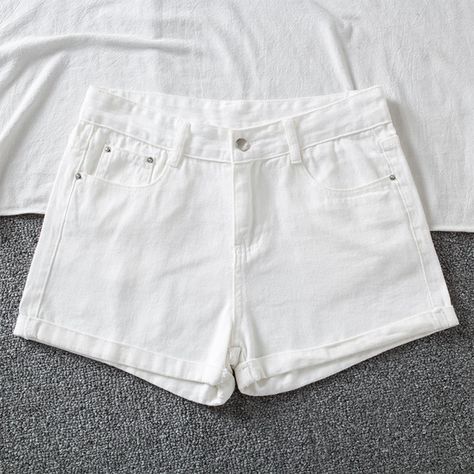 Short En Jean Blanc Femme Prix : 29.90 € en Livraison Gratuite ! Achetez ce produit : https://www.soireeblanche.fr/femme/bas-blanc/short-blanc/short-en-jean-blanc-femme/ Découvrez tous nos vêtements blancs : https://www.soireeblanche.fr Nathanaël https://www.soireeblanche.fr Inscrivez vous à notre club privé sur Soirée Blanche pour recevoir régulièrement des codes promotionnels et des ventes privées en exclusivité ! #SoireeBlanche #RobeBlanche #VesteBlanche #CostumeBlanc #CostumeBlanc #Tee High Waist Black Denim Shorts, Short Blanc, Denim Decor, Summer Shorts Denim, Y2k Aesthetic Outfits, Summer Denim, Shorts Casual, Loose Jeans, Jeans For Short Women