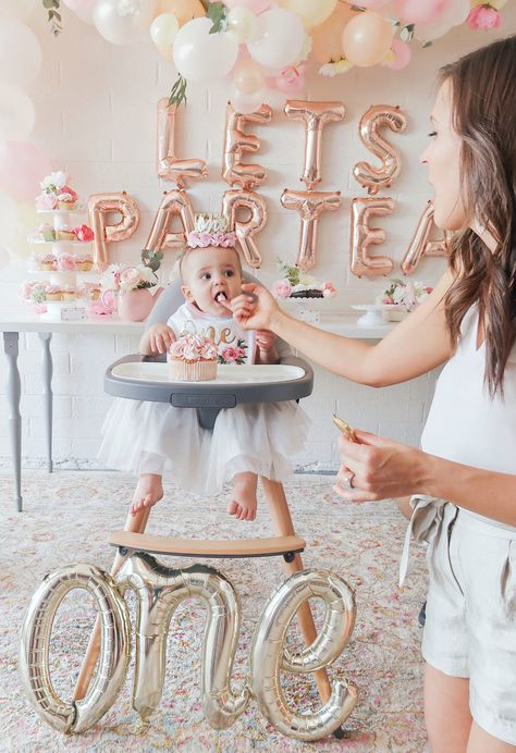 First birthday tea party lets partea girl birthday decor Cookies Design Ideas, Lets Partea, First Birthday Tea Party, Pink Party Decor, Girls Tea Party Birthday, Birthday Tea Party, Pink Party Decorations, Floral Birthday Party, Tea Party Theme