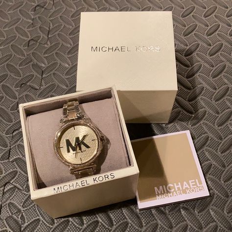 Brand New Michael Kors Watch. Will Come With Box As Pictured. Cross Posted So Don’t Wait To Long To Purchase. Only One Left In Stock!! Mk Watch Women Michael Kors, Michael Kors Aesthetic, Michael Kors Watch Women's, Mk Watch Women, Elegant Watches Women, Michael Kors Watches, Iphone Storage, Pretty Watches, Watch Michael Kors