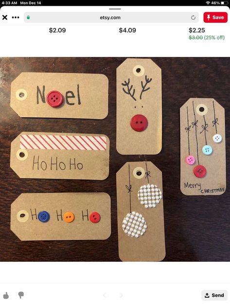 Christmas Button Gift Tags, Button Christmas Tags, Christmas Tags With Buttons, Button Gift Tags, Xmas Gift Tags Homemade, Christmas Present Tags Diy, Homemade Christmas Gift Tags, Christmas Button Crafts, Christmas Tags Handmade