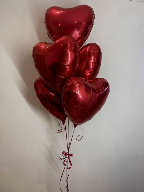 Red Birthday Party, Valentines Balloons, Love Balloon, Red Party, Red Balloon, Heart Balloons, Saint Valentine, Mylar Balloons, Valentine Special