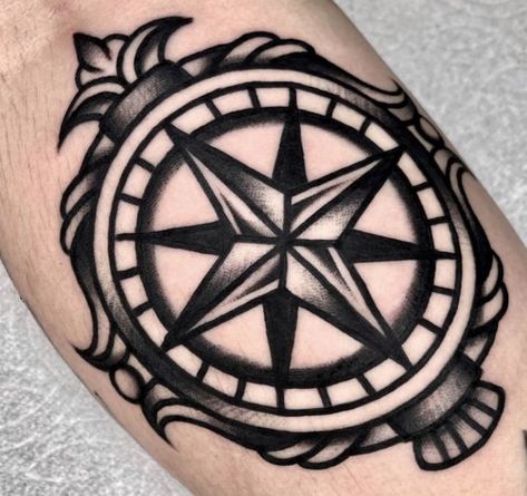 Traditional Compass Tattoo Black, Compass Tattoo Traditional, Old School Compass Tattoo, Vintage Compass Tattoo, Traditional Compass Tattoo, Aviation Tattoo, Old School Tattoo Sleeve, Traditonal Tattoo, Traditional Tattoo Black And White