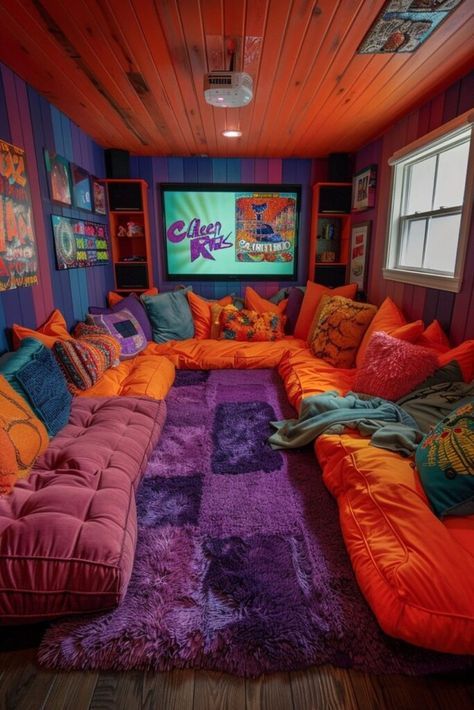 Comfy Game Room, Basement Hangout Room Teen Lounge, Teenage Game Room, Fun Basement Ideas For Teenagers, Teenage Hangout Room Ideas, Cool Hangout Room Ideas, Teen Game Room, Kids Hangout Room, Teen Lounge Rooms