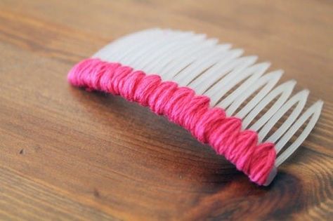 5 Easy Ways to Spruce Up Side Combs - Brit + Co Bow Tie Tutorial, Back Combing, Side Comb, Comb Over, Diy Hair Bows, Bad Hair Day, Bad Hair, Hot Glue, Life Savers