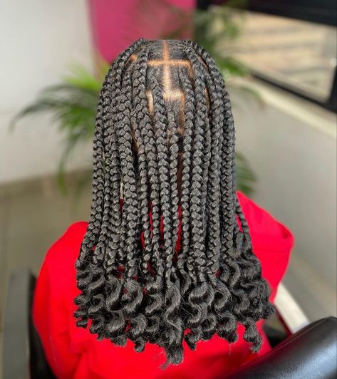 Shoulder Length Jumbo Knotless Braids, Kids Knotless Braids With Curls, Jumbo Bob Box Braids, Jumbo Knotless Braids With Curls, Short Jumbo Braids, Jumbo Braids With Curls, Short Jumbo Box Braids, Box Braids And Curls, Shoulder Length Braids