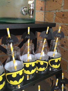 Batman Birthday Party Ideas, Batman Party Favors, Batgirl Party, Batman Theme Party, Batman Party Supplies, Batman Themed Birthday Party, Lego Batman Birthday, Batman Theme, Batman Birthday Party