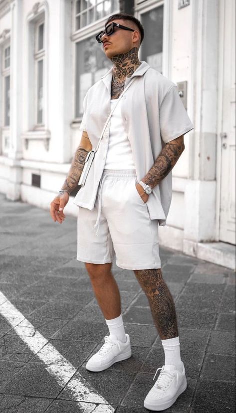 All White Outfit Men, Mens Street Style Summer, Festival Outfits Men, Shirt And Shorts Set, Mens Summer Outfits, Mens Casual Outfits Summer, Street Style Outfits Men, Street Fashion Men Streetwear, Guys Clothing Styles