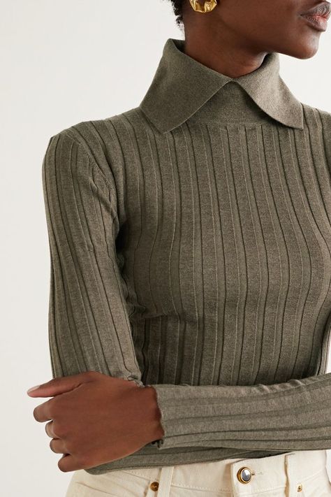 Totême Aviles Ribbed Wool-Blend Sweater Khaite Jeans, Knitwear Details, Golf Wear, Weekend Style, Looks Chic, 가을 패션, Knitwear Design, Wool Blend Sweater, Ribbed Sweater