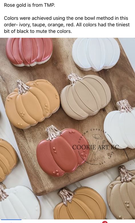 Pumpkin Sugar Cookies Decorated, Pumpkin Cookies Decorated, Thanksgiving Cookies Decorated, Cookie Photography, Fall Decorated Cookies, Halloween Sugar Cookies Decorated, Pumpkin Sugar Cookies, Halloween Cookies Decorated, Royal Iced Cookies