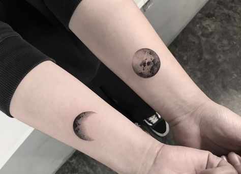 Moon Tattoo For Couples, Matching Moon Tattoos Couple, Couples Moon Tattoo, Moon Tattoo Designs Men, Moon Matching Tattoo, Matching Moon Tattoos, Realistic Moon Tattoo, Matching Bff Tattoos, Minimal Tattoo Designs