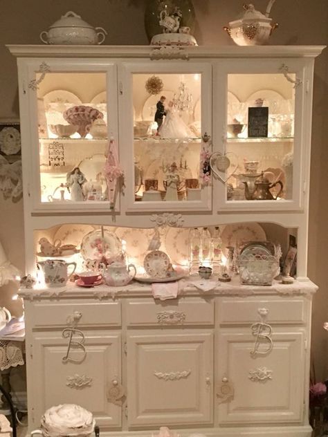 Couqutte House, Coquette Cabinet, White China Cabinet, Coquette House, Wedding Dishes, Wedding China, Gold Roses, Casa Vintage, Pink Yoga