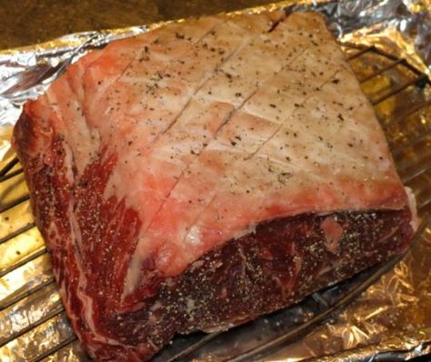 New York Roast Recipe, Strip Roast Recipe, Strip Roast, Top Round Roast Recipe, New York Strip Roast, Rib Of Beef, Beef Wagyu, Perfect Roast Beef, Creamy Horseradish