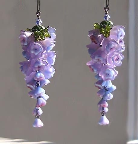 Hyacinth Blue Wisteria Earrings Blue Wisteria, Anting Manik, Lucite Flower Earrings, Lucite Jewelry, ดินปั้น Polymer Clay, Gelang Manik, Earrings Inspiration, Floral Jewellery, Bijoux Diy