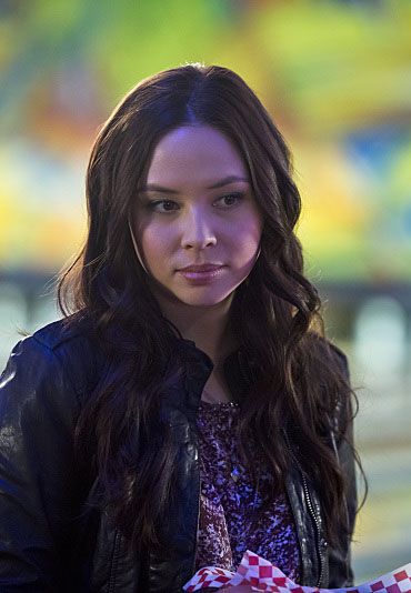 The Flash 1x15 - Out of Time - Linda Park Tvdu Characters, Linda Park, Malese Jow, Fantasy Universe, Star Wars Padme, Flash Arrow, Out Of Time, Samara, Series Movies