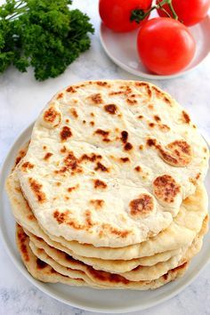 2-Ingredient Flatbread Recipe - easy soft flatbread made with self-rising flour, natural sour cream and no yeast. Perfect for wraps, in place of pizza dough or dipped in curry. Soft Flatbread, Pane Naan, Easy Flatbread Recipes, Easy Flatbread, Homemade Flatbread, Pan Relleno, Flatbread Recipe, Flatbread Recipes, Flat Bread