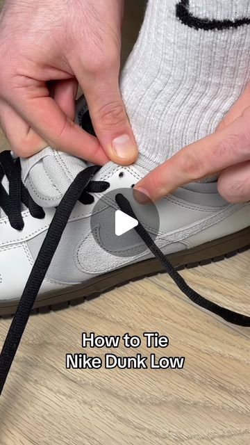 Strapz Premium Sneaker Laces on Instagram: "If you’re not a fan of the reverse lacing method to loose lace your sneakers, then this alternative lacing method is for you! 🤝

Start by classic lacing, then secure the laces behind the tongue by using the extra eyelets on the other side - perfect for loose lacing 👍🏼

Comment below what sneaker and lacing method you want to see next! 👀⬇️

#nike #nikedunk #dunks #dunklow #nikedunklow #howtolacedunks #howtotiedunks #lacingtutorial #shoelacemethod #strapzlaces #shoelaces #sneakers #sneakerlacing #looselace #strapzaglets #sneakerhead" Trainer Laces Ideas, How To Lace Nikes, Loose Lace Shoes, How To Lace Dunks, How To Lace Vans, How To Tie Laces, Jordan Lows, Vans Rowley, How To Tie Shoes